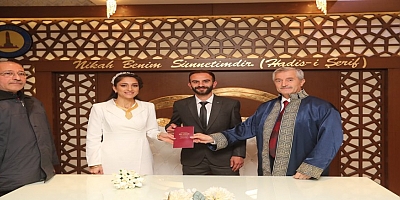 BAŞKAN MEHMET TAHMAZOĞLU’NDAN EVLENEN GENÇLERE NİKÂH SÜRPRİZİ