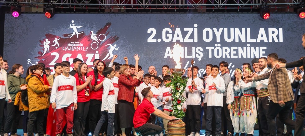 2. Gazi Oyunları Bakan Bak ve Bilal Erdoğan’ın katılımıyla başladı