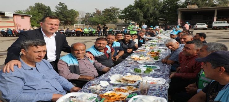 Başkan Ali  Doğan, İşçi Bayramı'nda işçilerle bir araya geldi
