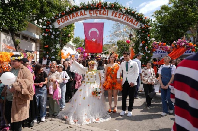 Festivalde Osmanlı geleneği yaşatıldı, ciğer tezgahları davul zurna ile şenlendi