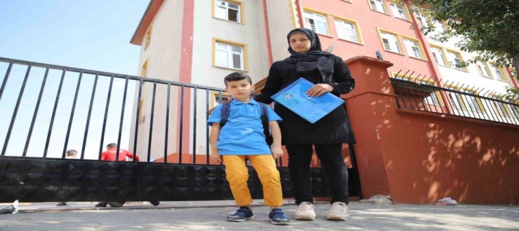 Filistin ve Suriye’deki savaşlardan kaçtı, Türkiye’de okumak istiyor