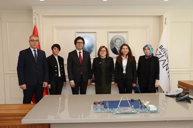 GAZİANTEP BÜYÜKŞEHİR’DEN DOĞUM SÜRECİNE EBE EŞLİĞİ MODELİ!