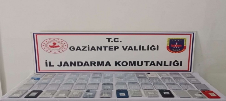Gaziantep’te 1 milyon lira değerinde kaçak telefon ele geçirildi
