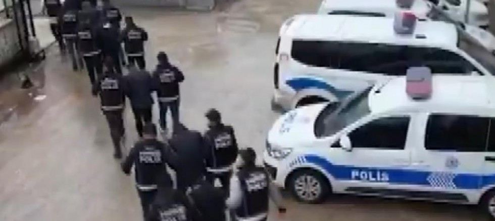 Gaziantep'te 162 litre sıvı metamfetamin ele geçirildi: 6 gözaltı