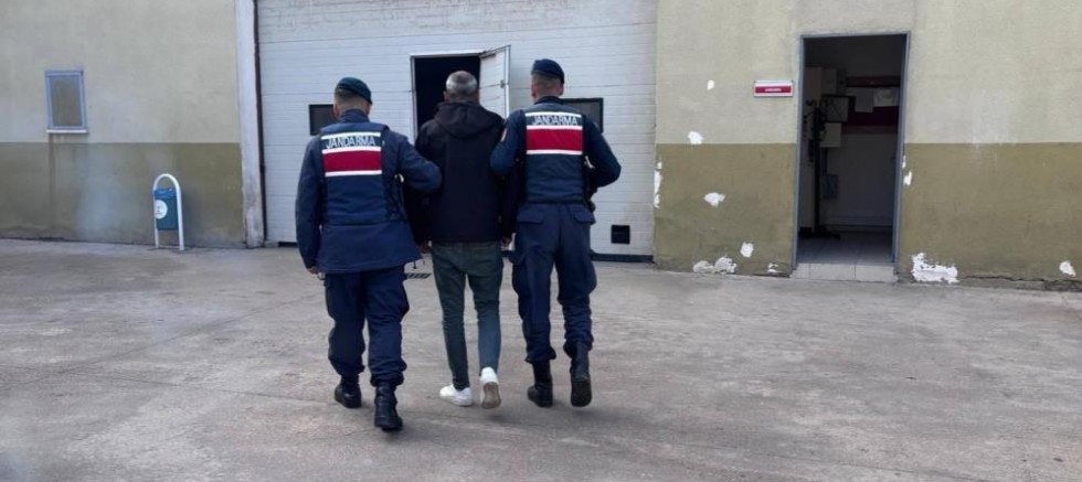 Gaziantep'te aranan 5 şahsı jandarma yakaladı