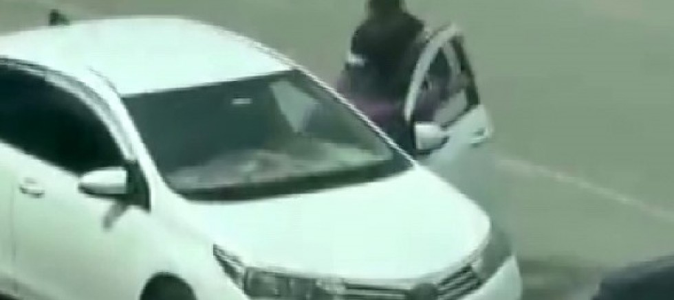 Gaziantep'te trafikte yaşanan şiddet olayı cep telefonu kamerasında