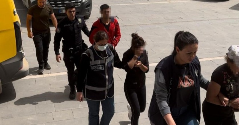 Gaziantep'ten Kahramanmaraş'a hırsızlık yapamaya giden 4 kişi yakalandı