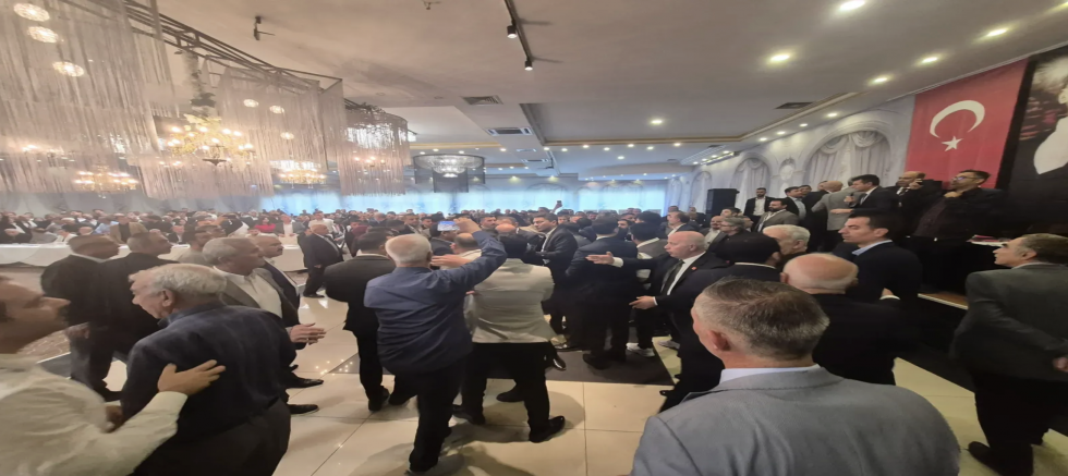 CHP Gaziantep kongresinde kavga çıktı