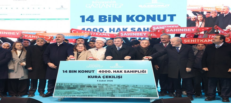  CUMHURBAŞKANI YARDIMCISI CEVDET YILMAZ, GÜNEYŞEHİR’DE GAZİ KONUTUN 4 BİNİNCİSİNİ BELİRLEDİ