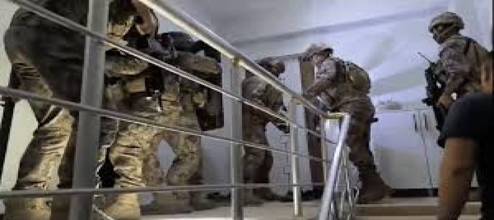 FETÖ'nün askeri mahrem yapılanmasına operasyon: 5 gözaltı