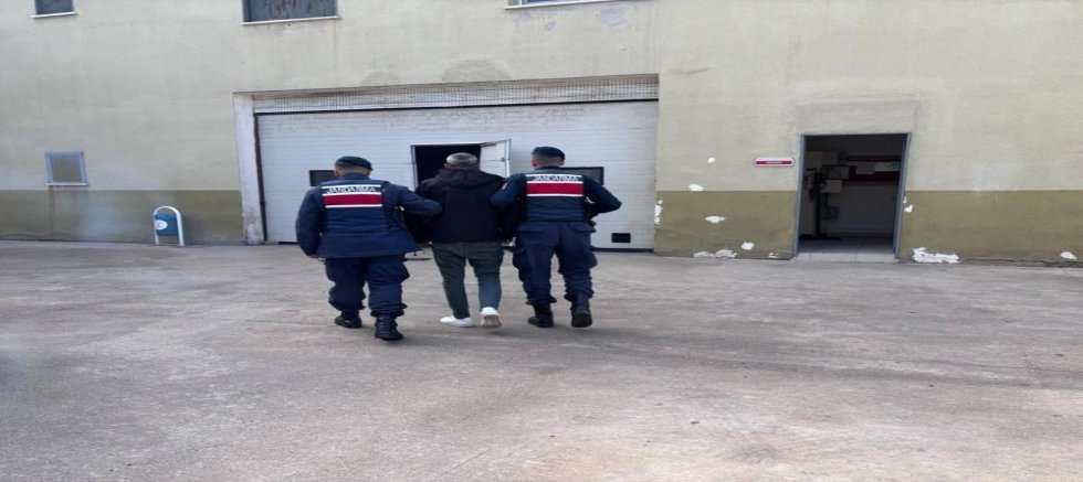 Gaziantep'te aranan 5 şahsı jandarma yakaladı