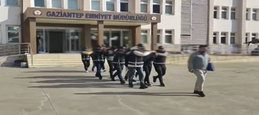 Gaziantep'te masaj salonuna 'şantaj ve tehdit' operasyonu: 3 şahıs tutuklandı