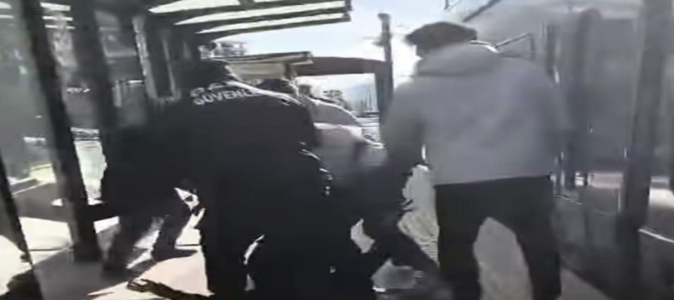 Gaziantep'te Tramvay durağında korku dolu anlar!