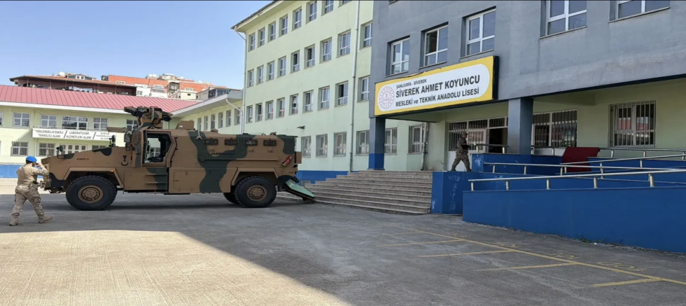 Lise saldırısının sebebi belli oldu: Şehirde deprem etkisi yaratan görevden almalar var!