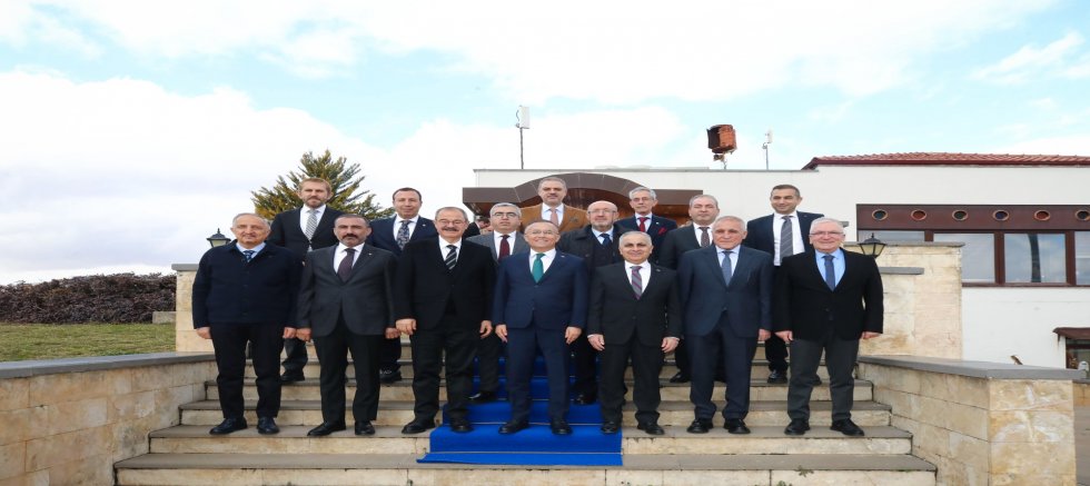 OSB MÜTEŞEBBİS HEYETİ, VALİ ÇEBER BAŞKANLIĞINDA GAÜN’DE TOPLANDI