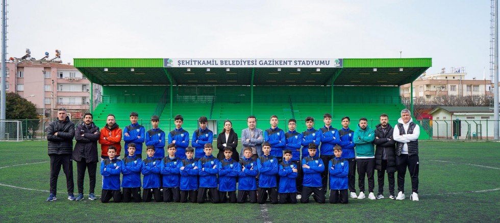Şehitkamil Belediyespor U14 Takımı Türkiye Şampiyonası için Şanlıurfa’ya uğurlandı