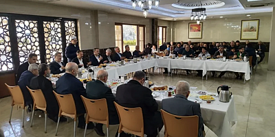 ADİL ÖZBERK HOCAEFENDİ VEFATININ 27. YILINDA DUALARLA ANILDI