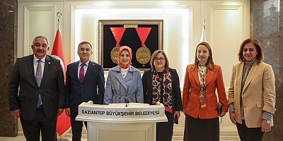 AİLE VE SOSYAL HİZMETLER BAKANI GÖKTAŞ