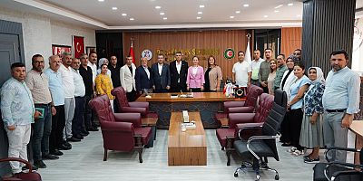 AK PARTİ MİLLETVEKİLİ DERYA BAKBAK, GAZİANTEP'TE SENDİKA TEMSİLCİLERİYLE BULUŞTU