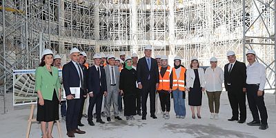 BAKAN ERSOY’DAN ŞAHİNBEY BELEDİYESİ’NİN DEV ESERLERİNE TAM NOT