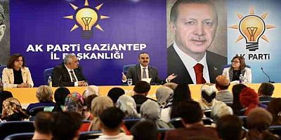 Bakan Kacır, Gaziantep’te AK Partililerle bir araya geldi