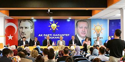 BAKAN URALOĞLU AK PARTİ GAZİANTEP TEŞKİLATI İLE KUCAKLAŞTI