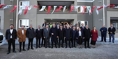 BAKAN YERLİKAYA, ŞEHİTKAMİL POLİS LOJMANLARINI İNCELEDİ