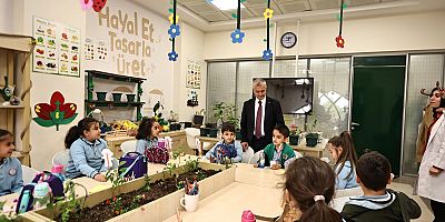 BAŞKAN MEHMET TAHMAZOĞLU, BİLİM ŞAHİNBEY ATÖLYELERİNDE EĞİTİM GÖREN ÖĞRENCİLERLE BULUŞTU