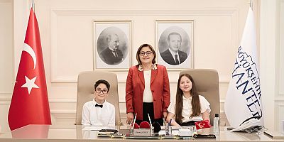 Başkan Şahin, 23 Nisan’da koltuğunu çocuklara devretti