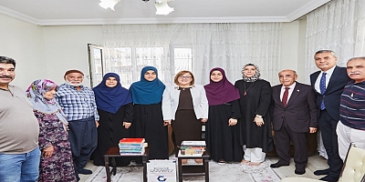 Başkan Şahin, YKS’de Dereceye Giren Gazişehirli Öğrencilerle Buluştu