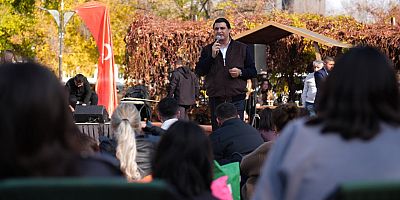 Başkan Yılmaz Gençlerle Kampüste Bir Araya Geldi