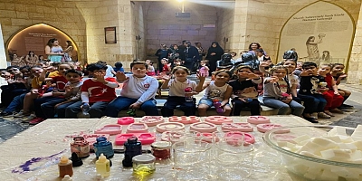 Büyükşehir'de çocuklar sabun yapımının inceliklerini öğreniyor