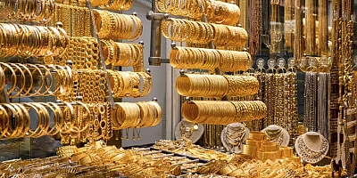 Çeyrek ve Cumhuriyet Altını Uçuşta