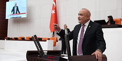 CHP’Lİ MERİÇ, 30 YAŞ ÜSTÜ ÖĞRENCİLERE YURT HAKKI VERİLMEMESİNİ MECLİS GÜNDEMİNE TAŞIDI