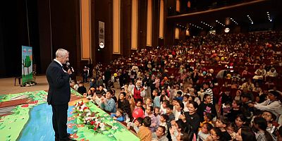 ÇOCUKLAR ŞAHİNBEY’DE EĞLENDİ