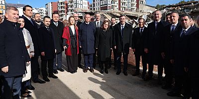 CUMHURBAŞKANI YARDIMCISI CEVDET YILMAZ, DEPREM ANMA MÜZESİ PROJE ALANINI ZİYARET ETTİ