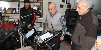 Dededen toruna üç kuşak bir arada matbaacılık yapıyor