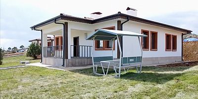 Deprem bölgesinde 37 bin 129 köy evlerinin yapımına başlandı.