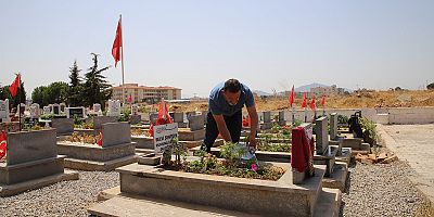 Deprem bölgesinde acılar hala taze