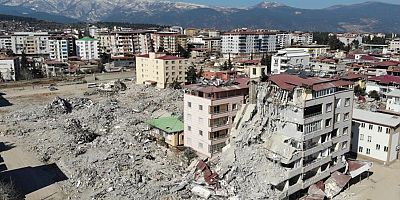 Depremde 26 kişinin öldüğü Kavak Apartmanı sanıklarına 22 yıl hapis istemi
