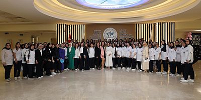 Dünya Ebeler Günü GİBTÜ’de kutlandı