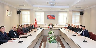 EĞİTİM-BİR-SEN VE SAĞLIK-SEN’DEN REKTÖR DOĞAN’A ZİYARET