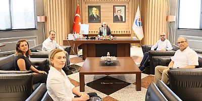 GAÜN BİLGİSAYAR MÜHENDİSLİĞİ ÖĞRETİM ÜYELERİNDEN REKTÖR DOĞAN’A ZİYARET