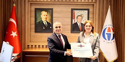 GAÜN’E ENGELSİZ ÜNİVERSİTE ÖDÜLÜ