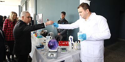 GAÜN KARİYER ZİRVESİ, ÖĞRENCİLERİ İŞ DÜNYASIYLA BULUŞTURDU