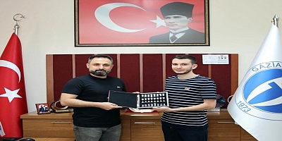 GAÜN ÖĞRENCİSİ KPSS TÜRKİYE BİRİNCİSİ OLDU