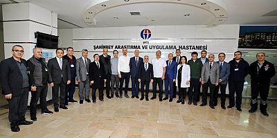 Gaün Rektörü Doğan, hasta ve hasta yakınlarıyla bir araya geldi