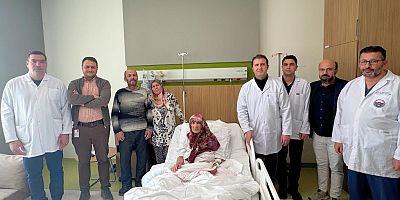 Gaziantep Şehir Hastanesi’nden Cerrahi Başarı: 87 Yaşındaki Hastadan 4,5 Kiloluk Tümör Çıkarıldı