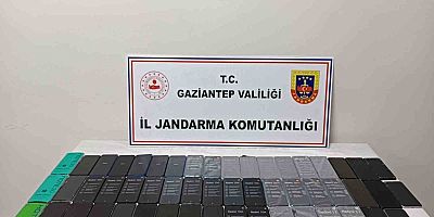 Gaziantep’te 1,5 milyon lira değerinde kaçak cep telefonu ele geçirildi