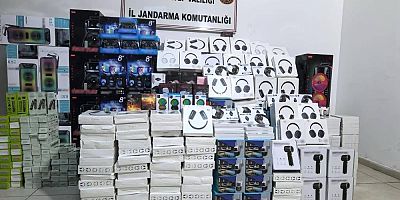 Gaziantep'te 1,5 milyon TL değerinde kaçak elektronik eşya ele geçirildi